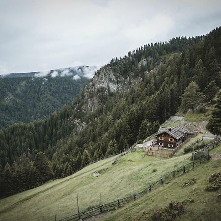 Hirschhof Pfrein - Hideaway Leilighet Chiusa Eksteriør bilde